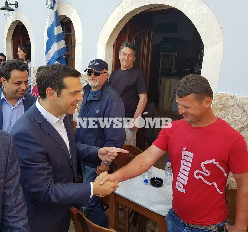 LIVE: Η επίσκεψη του Αλέξη Τσίπρα στο Καστελλόριζο - Αποστολή του Newsbomb.gr