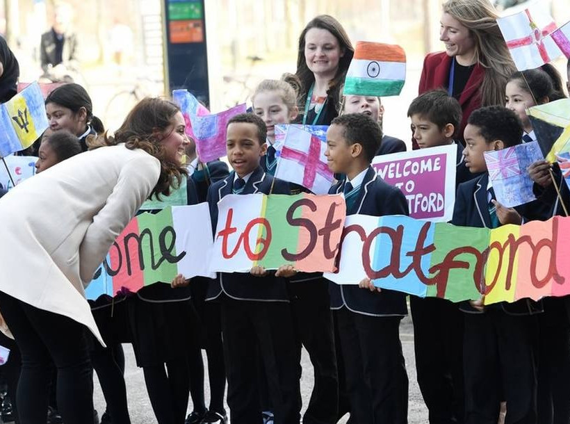 Μεγάλη Βρετανία: Στο μαιευτήριο η Κέιτ Μίντλετον για να γεννήσει το τρίτο της παιδί