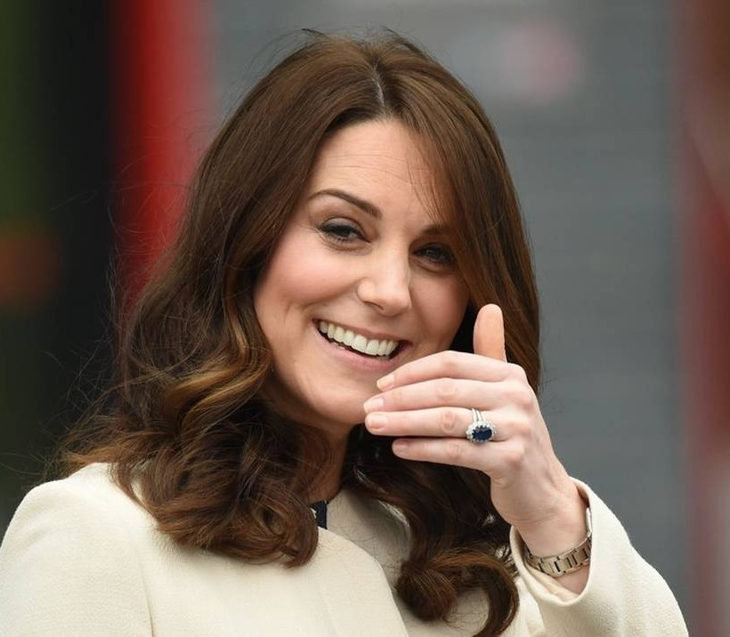 Μεγάλη Βρετανία: Στο μαιευτήριο η Κέιτ Μίντλετον για να γεννήσει το τρίτο της παιδί