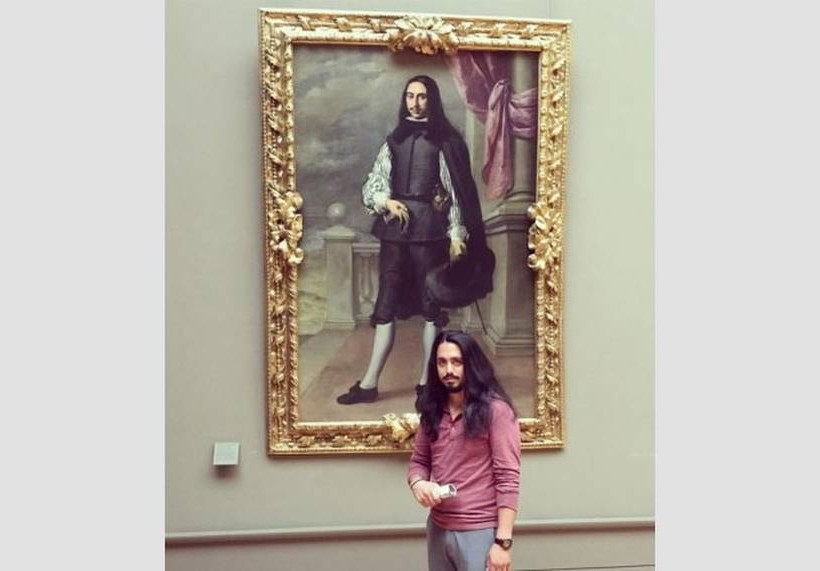 Απίστευτο: Πήγαν στο μουσείο και βρήκαν τους... σωσίες τους! (photos)