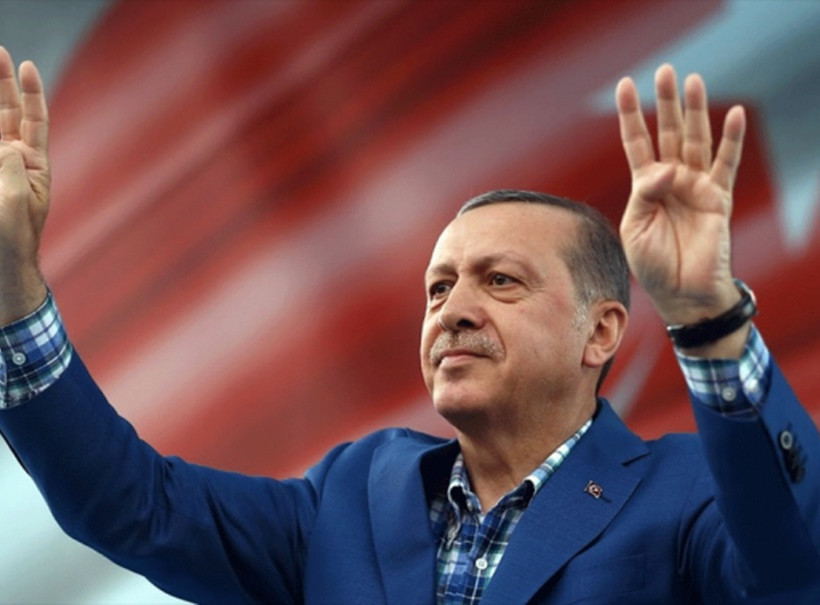 Προεκλογικός μποναμάς Ερντογάν: Δίνει από 400 ευρώ σε κάθε συνταξιούχο