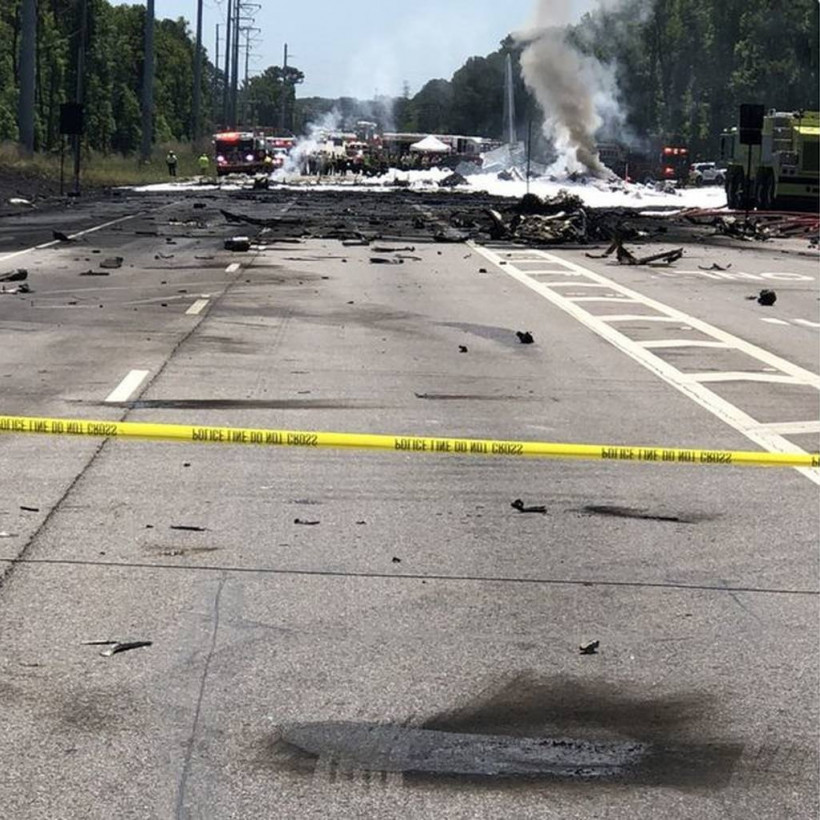 Σοκαριστικό βίντεο ντοκουμέντο: Η στιγμή που το C-130 βουτά και καρφώνεται με τη «μύτη» στο έδαφος 