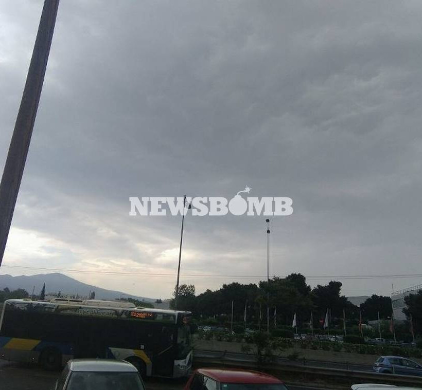 Καιρός - Έκτακτο δελτίο ΕΜΥ: Η κακοκαιρία «χτυπάει» την Αθήνα - Πού θα σαρώσει τις επόμενες ώρες