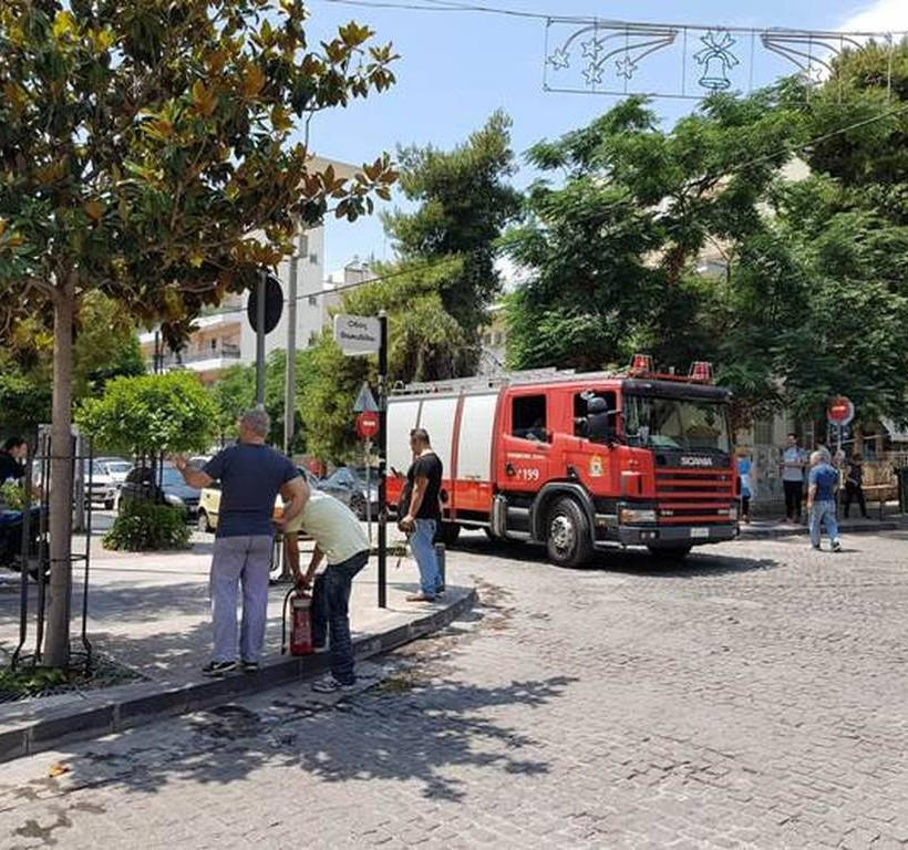 Πυρκαγιά σε εστιατόριο στον Άλιμο (pics+vid)