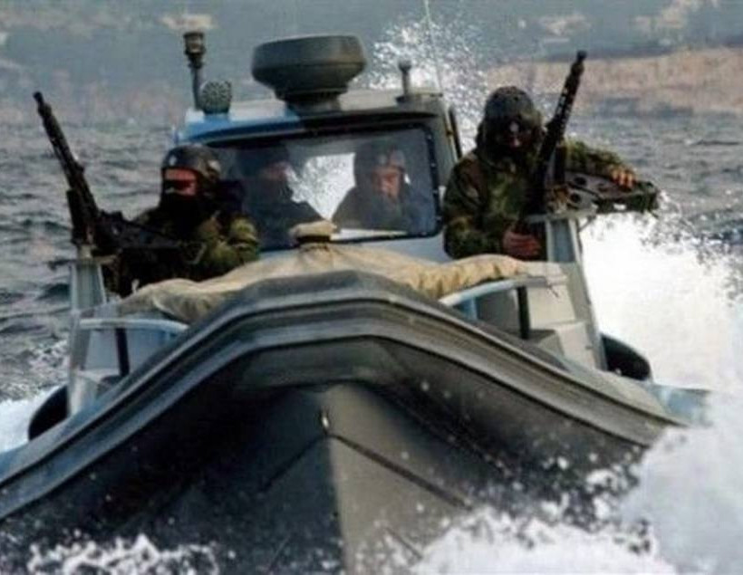 Έλληνες καταδρομείς θέλουν να κάνουν απόβαση σε βραχονησίδες 