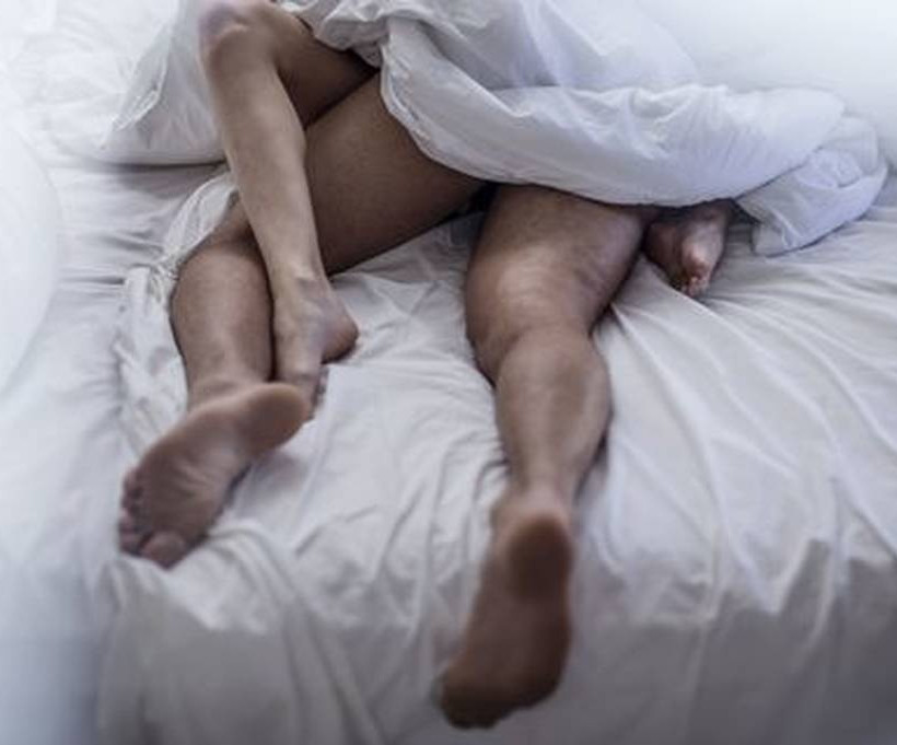 Γυναίκα μήνυσε τον άντρα της και του ζητάει 300.000 λόγο της... ερωτικής του διάθεσης