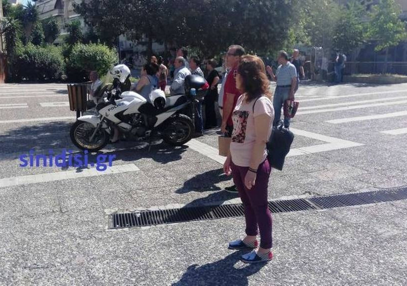 Τρόμος στο Αγρίνιο: Απειλούσε να ρίξει βρέφος από το μπαλκόνι της πολυκατοικίας 