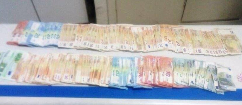 Αττική: Εξαρθρώθηκε μεγάλο κύκλωμα που διακινούσε ναρκωτικά στο κέντρο της Αθήνας