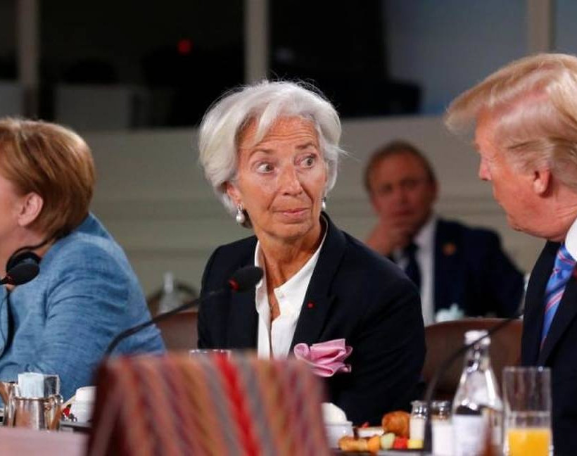 Απίστευτη φωτογραφία Μέρκελ με Τραμπ: Τους άφησε στα κρύα του... λουτρού ο Αμερικανός πρόεδρος!