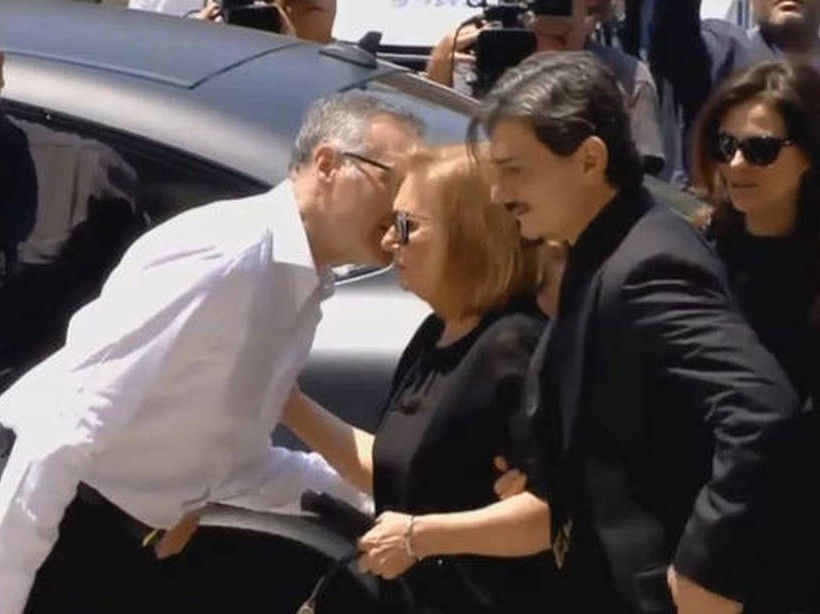 Ο Δημήτρης Γιαννακόπουλος κατά την άφιξή του στον Ιερό Μητροπολιτικό Ναό Αθηνών