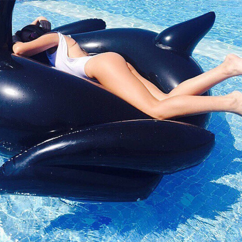 Τρελαίνει κόσμο η κουκλάρα κόρη του Ζάεφ (pics)