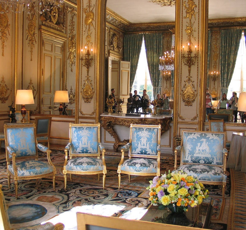 Μπριζίτ Μακρόν: Θέλει να κάνει... ανακαίνιση στο προεδρικό Μέγαρο