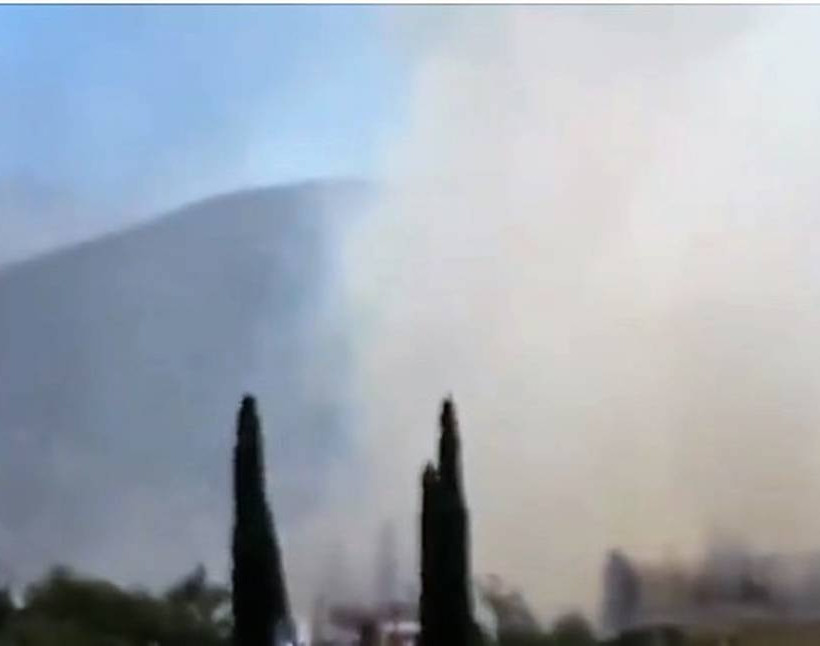 ΕΚΤΑΚΤΟ: Φωτιά ΤΩΡΑ στην Πάτρα (pics&vids)