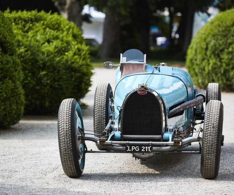 Αυτό είναι ένα από τα πιο σπάνια αυτοκίνητα στον κόσμο (vid+pics)