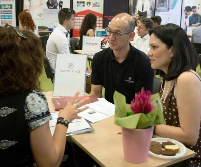 Career Day 2018: 44 εταιρείες και εκατοντάδες φοιτητές συμμετείχαν στο ετήσιο ραντεβού 