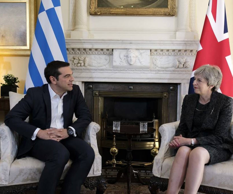 Τσίπρας από Λονδίνο για Λαζαρίδη: Είμαστε πολύ σκληροί για να πεθάνουμε (vids+pics)