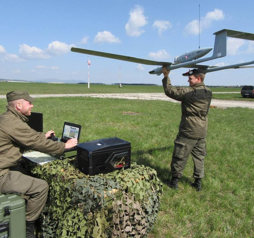 Τι φοβούνται; Μυστηριώδης εντολή για πολεμική άσκηση εναντίον προσφύγων στα σύνορα της Αυστρίας