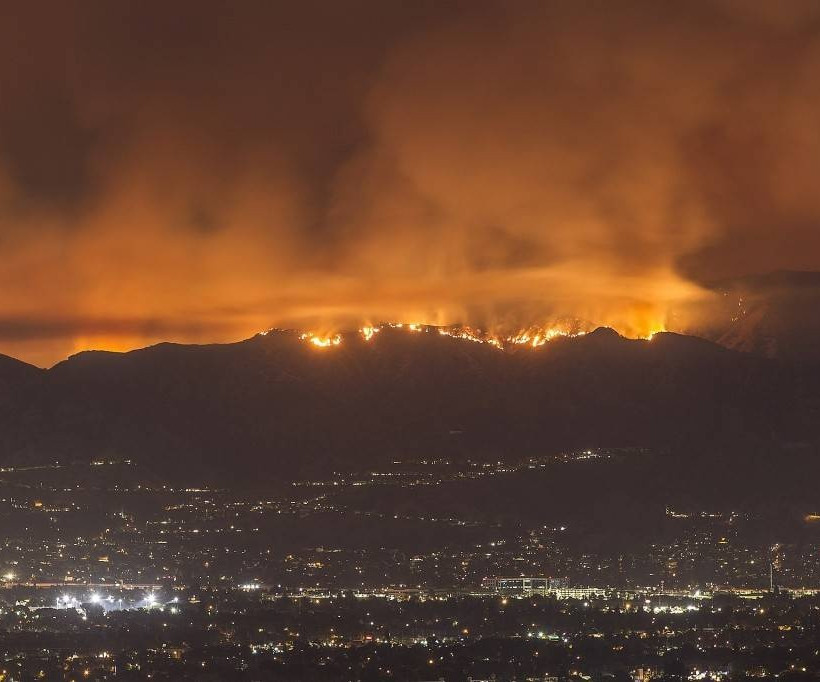 Τεράστια πυρκαγιά στη Βόρεια Καλιφόρνια 