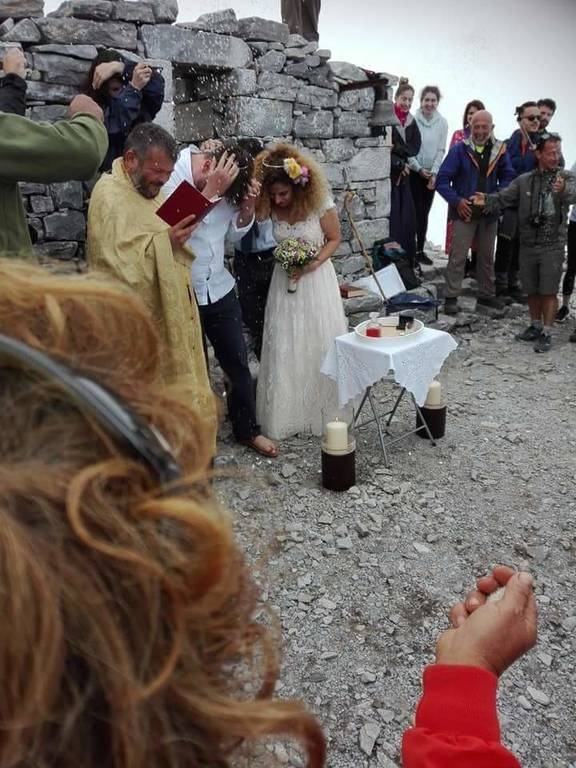 Πρωτότυπος και ξεχωριστός γάμος στη κορυφή του Ταϋγέτου 