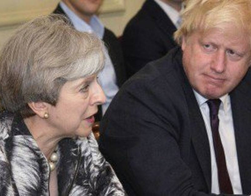 Πολιτική κρίση στη Βρετανία: Παραιτήθηκε ο υπουργός Εξωτερικών Μπόρις Τζόνσον