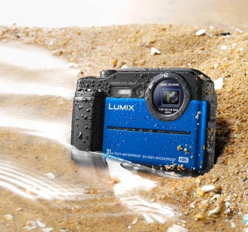 Καλές βουτιές παρέα με τις αδιάβροχες φωτογραφικές μηχανές της Panasonic!
