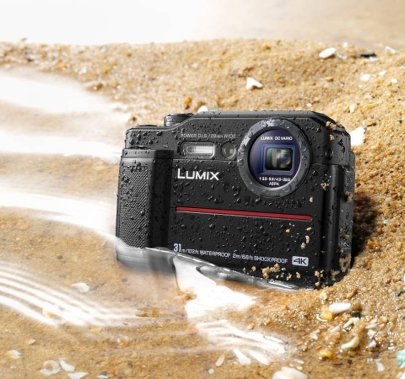 Καλές βουτιές παρέα με τις αδιάβροχες φωτογραφικές μηχανές της Panasonic!