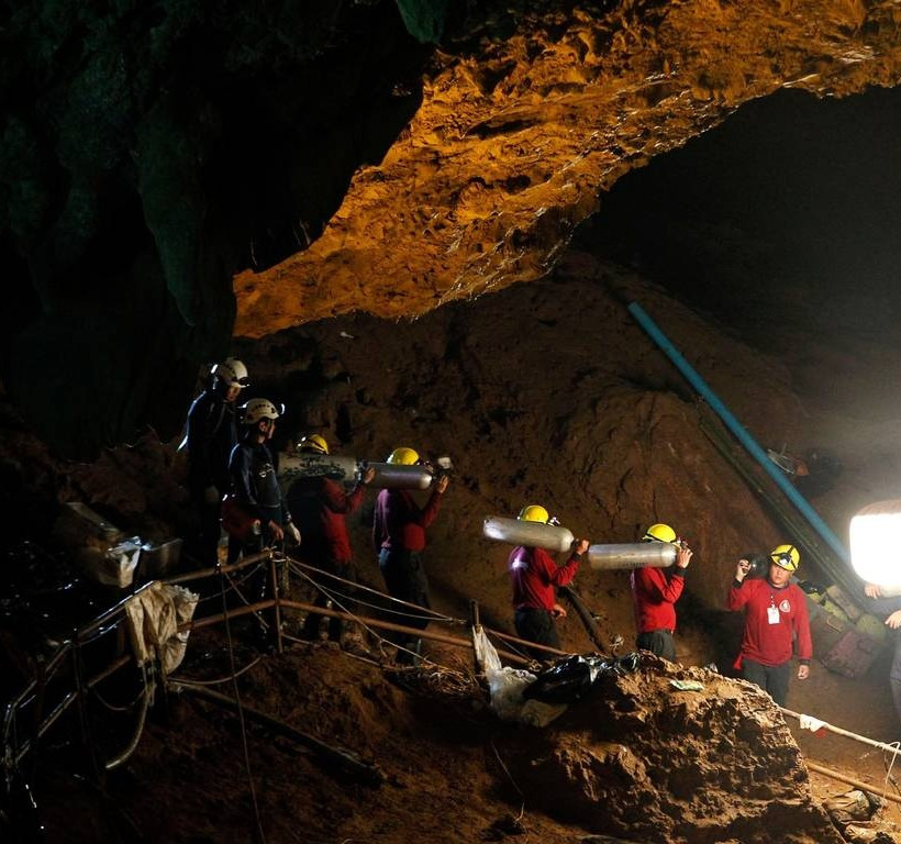 Παγκόσμια συγκίνηση για το «θαύμα» της Ταϊλάνδης: Διασώθηκαν τα 12 παιδιά κι ο προπονητής τους