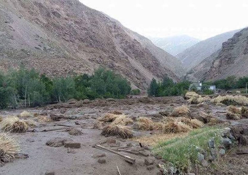 Αφγανιστάν: Τουλάχιστον 10 νεκροί από κατολίσθηση (pics)