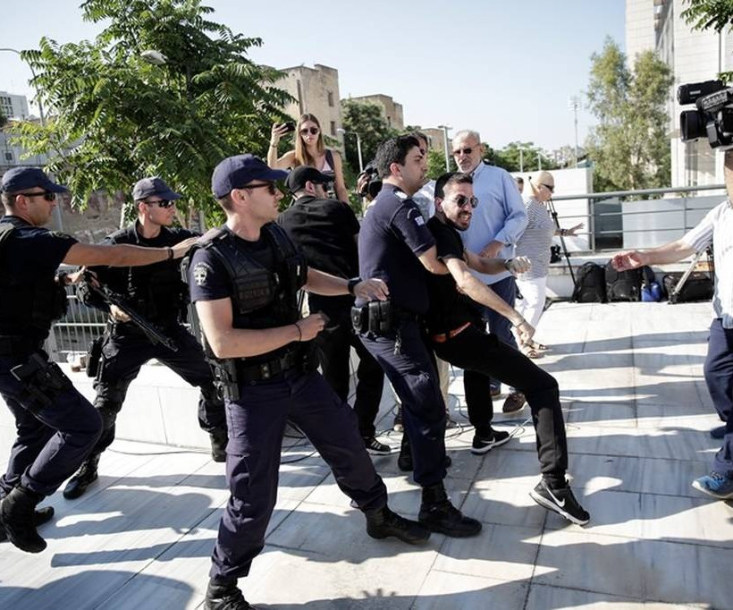 Δώρα Ζέμπερη: Ξέσπασμα των συγγενών της - Επιχείρησαν και πάλι να λιντσάρουν το δολοφόνο