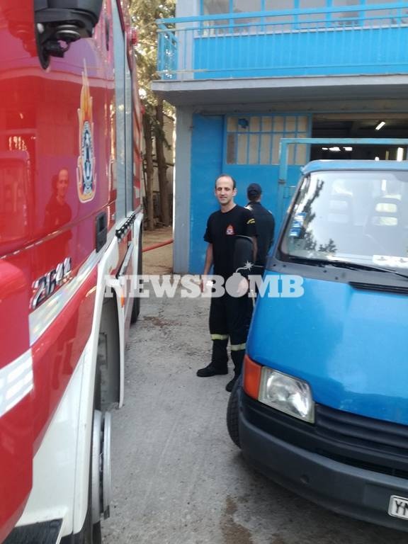 Υπό πλήρη έλεγχο η φωτιά στην Κηφισιά (pics)