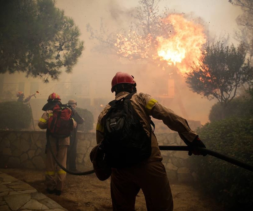 Πυρκαγιά ΤΩΡΑ: Μεγάλη φωτιά πάνω από την Κινέτα (Χάρτης) 