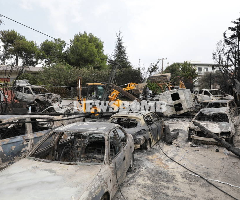 Φωτιά Μάτι: Πόνος και θλίψη - Οι συγκλονιστικές ιστορίες ανθρώπων που είδαν τους δικούς να χάνονται