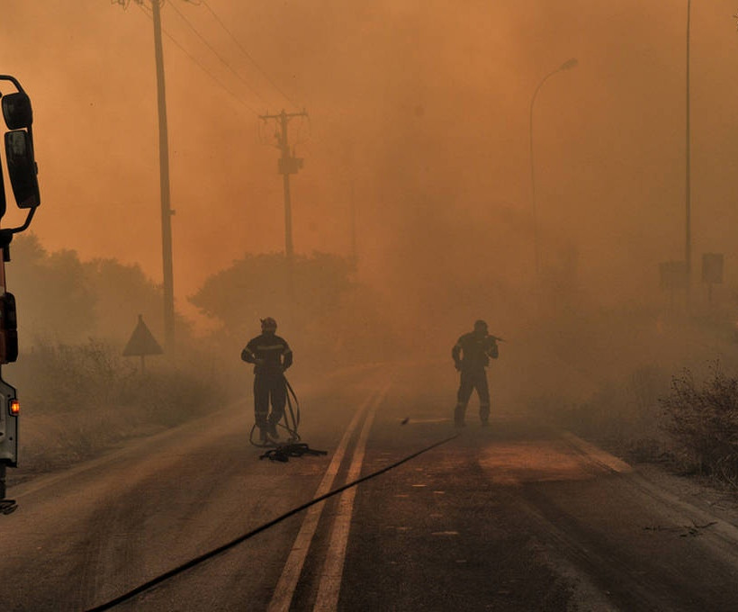 Φωτιά Αττική: Ο Πάπας Φραγκίσκος προσεύχεται για τα δεκάδες θύματα των πυρκαγιών 