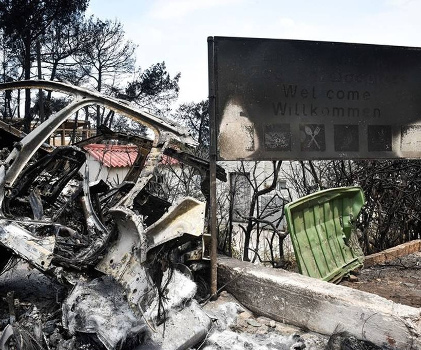 Φωτιά τώρα – Ανατριχιαστική μαρτυρία: «Είδα ένα κορίτσι να καίγεται και να πηδάει από τον γκρεμό»