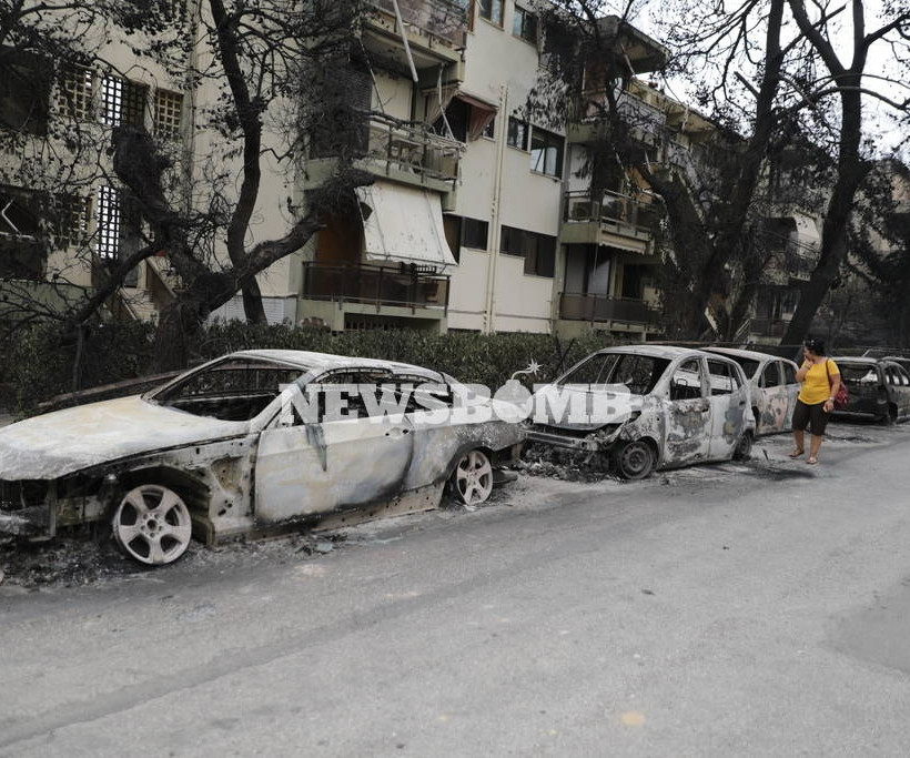 Φωτιά Μάτι: Πόνος και θλίψη - Οι συγκλονιστικές ιστορίες ανθρώπων που είδαν τους δικούς να χάνονται
