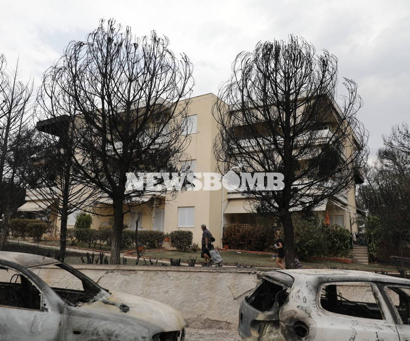 Φωτιά Μάτι: Πόνος και θλίψη - Οι συγκλονιστικές ιστορίες ανθρώπων που είδαν τους δικούς να χάνονται