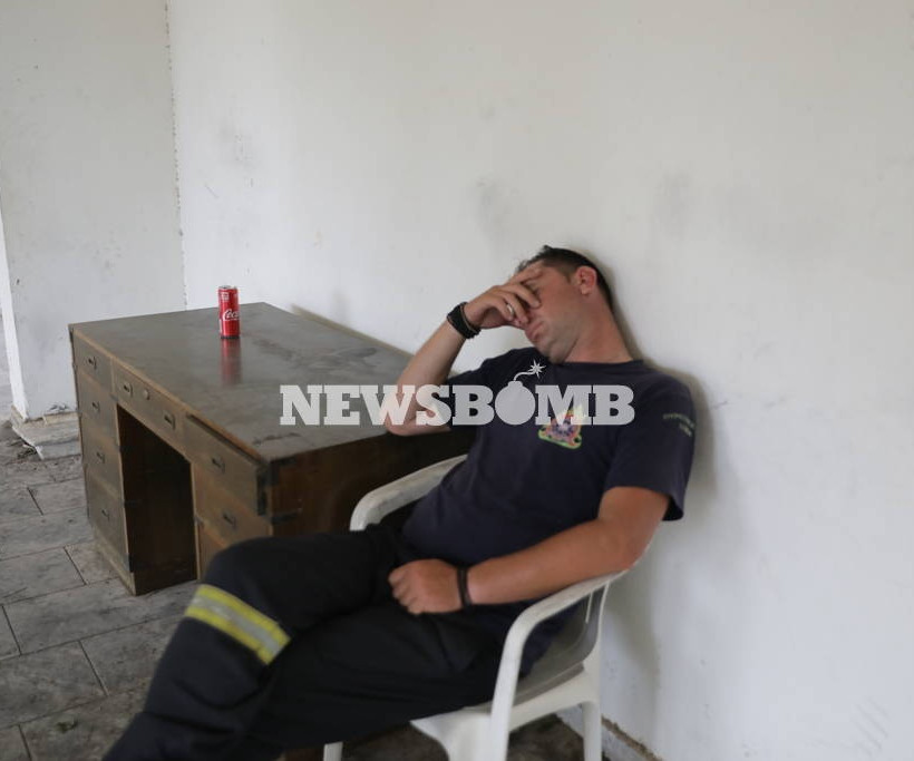 Φωτιά Μάτι: Πόνος και θλίψη - Οι συγκλονιστικές ιστορίες ανθρώπων που είδαν τους δικούς να χάνονται