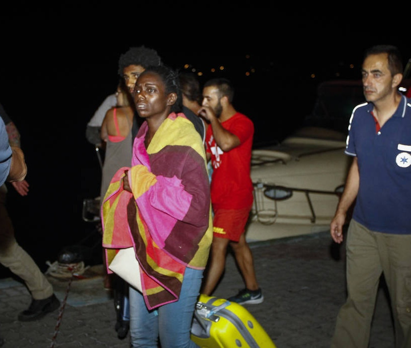 Φωτιά Ραφήνα: Σκηνές αρχαίας τραγωδίας με μητέρες και παιδιά 