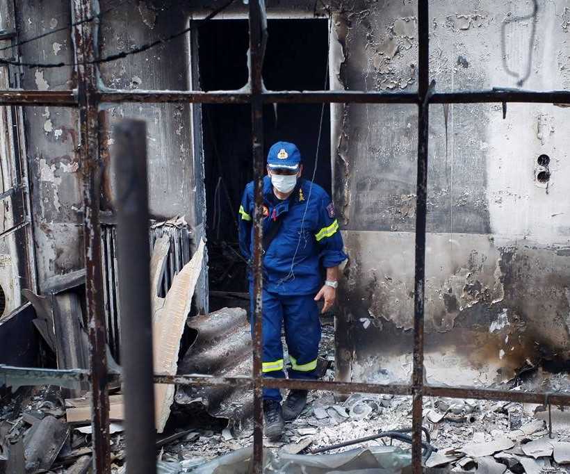 Φωτιά Αττική: Τραπεζικός λογαριασμός αλληλεγγύης της ΚΕΔΕ για όσους καταστράφηκαν τα σπίτια τους