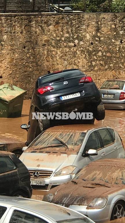 Πλημμύρες Μαρούσι: Άμεσα στην «πρώτη γραμμή» ο Καραμέρος - «Προτεραιότητά μας οι ανθρώπινες ζωές»