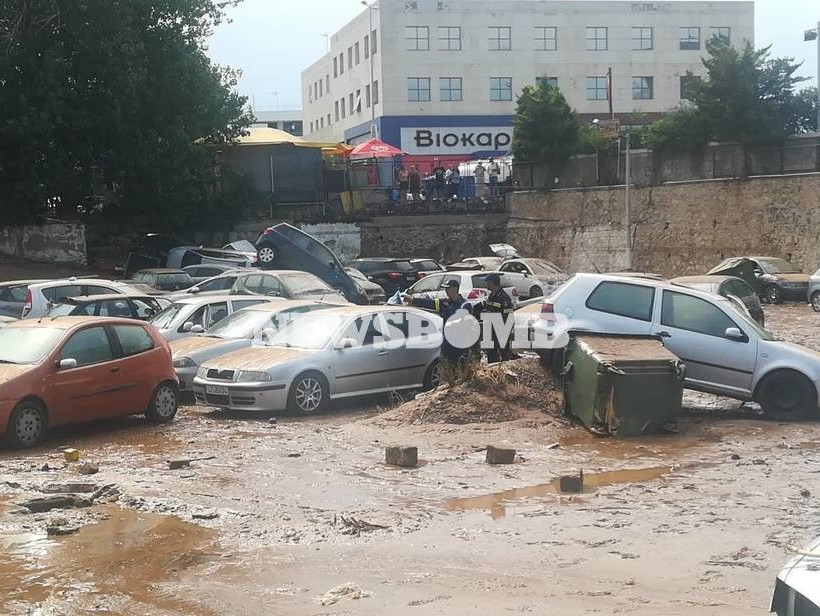 Πλημμύρες Μαρούσι: Άμεσα στην «πρώτη γραμμή» ο Καραμέρος - «Προτεραιότητά μας οι ανθρώπινες ζωές»