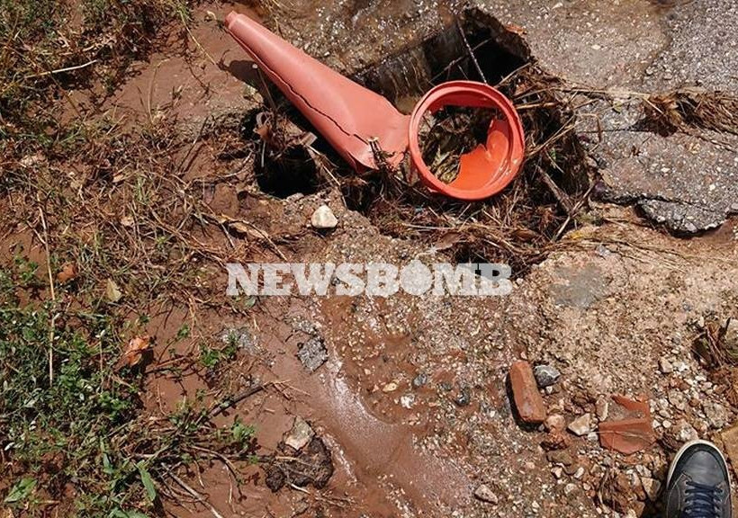 Πλημμύρες Εθνική Οδό Αθηνών - Λαμίας: Βουλωμένα φρεάτια και χείμαροι 