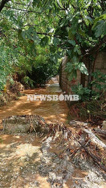 Πλημμύρες Εθνική Οδό Αθηνών - Λαμίας: Βουλωμένα φρεάτια και χείμαροι 