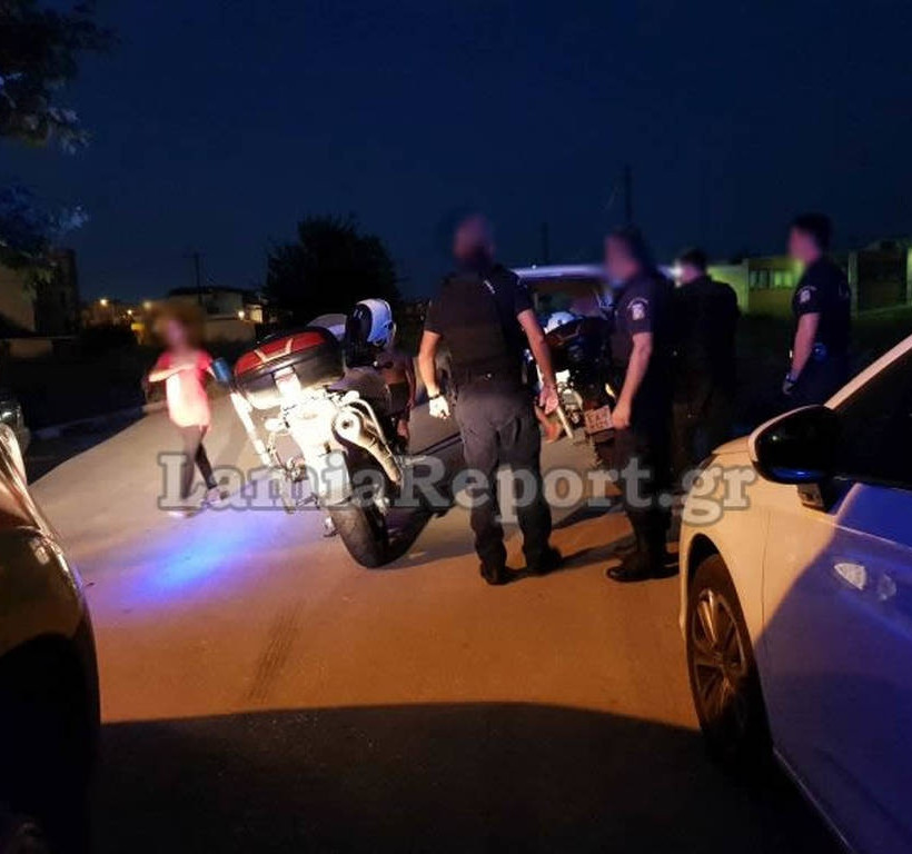 Άγριο ξύλο στο κέντρο της Λαμίας για τα μάτια μιας γυναίκας (pics&vid)