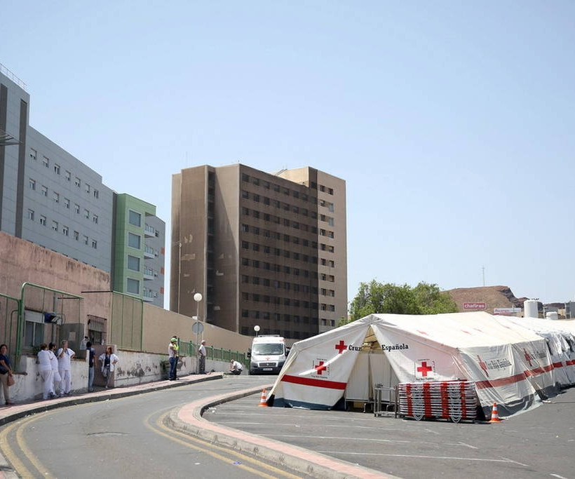 Ισπανία: Σκηνές χάους σε νοσοκομείο – Έβαλε φωτιά γιατί καθυστερούσαν να εξετάσουν συγγενή της (pic)