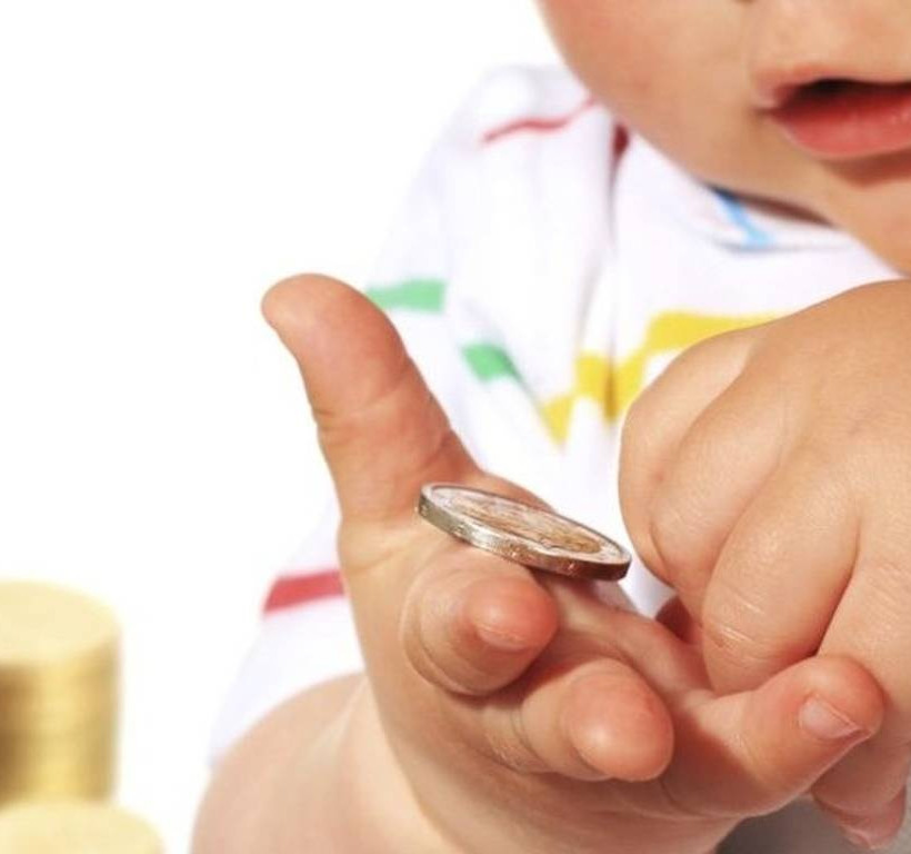 ΟΠΕΚΑ επίδομα παιδιού: Πότε θα γίνει η πληρωμή της Δ΄ δόσης 