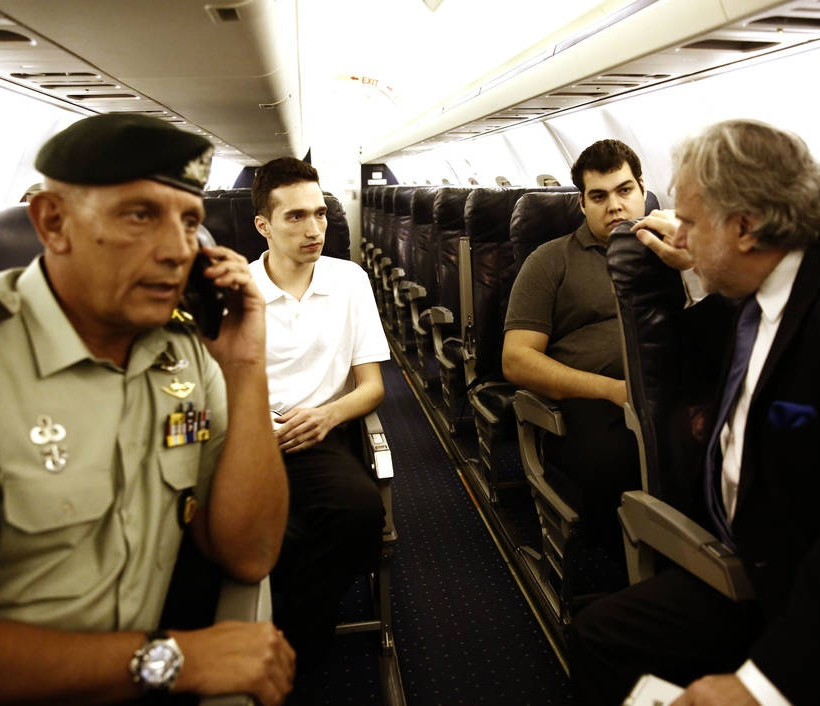 Έλληνες στρατιωτικοί: Οι πρώτες δηλώσεις του Άγγελου Μητρετώδη σε ελληνικό έδαφος (Vid)