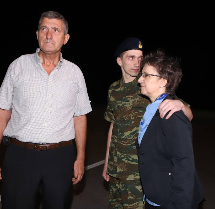 Έλληνες στρατιωτικοί: Οι πρώτες δηλώσεις του Άγγελου Μητρετώδη σε ελληνικό έδαφος (Vid)