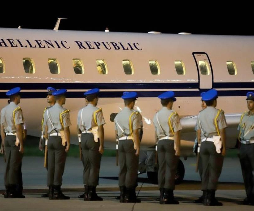 Έλληνες στρατιωτικοί - Κατρούγκαλος: Είναι μια νέα στιγμή για τις σχέσεις μας με την Τουρκία (Vid)