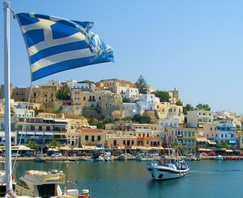 Οι Έλληνες πήγαν περισσότερες διακοπές φέτος